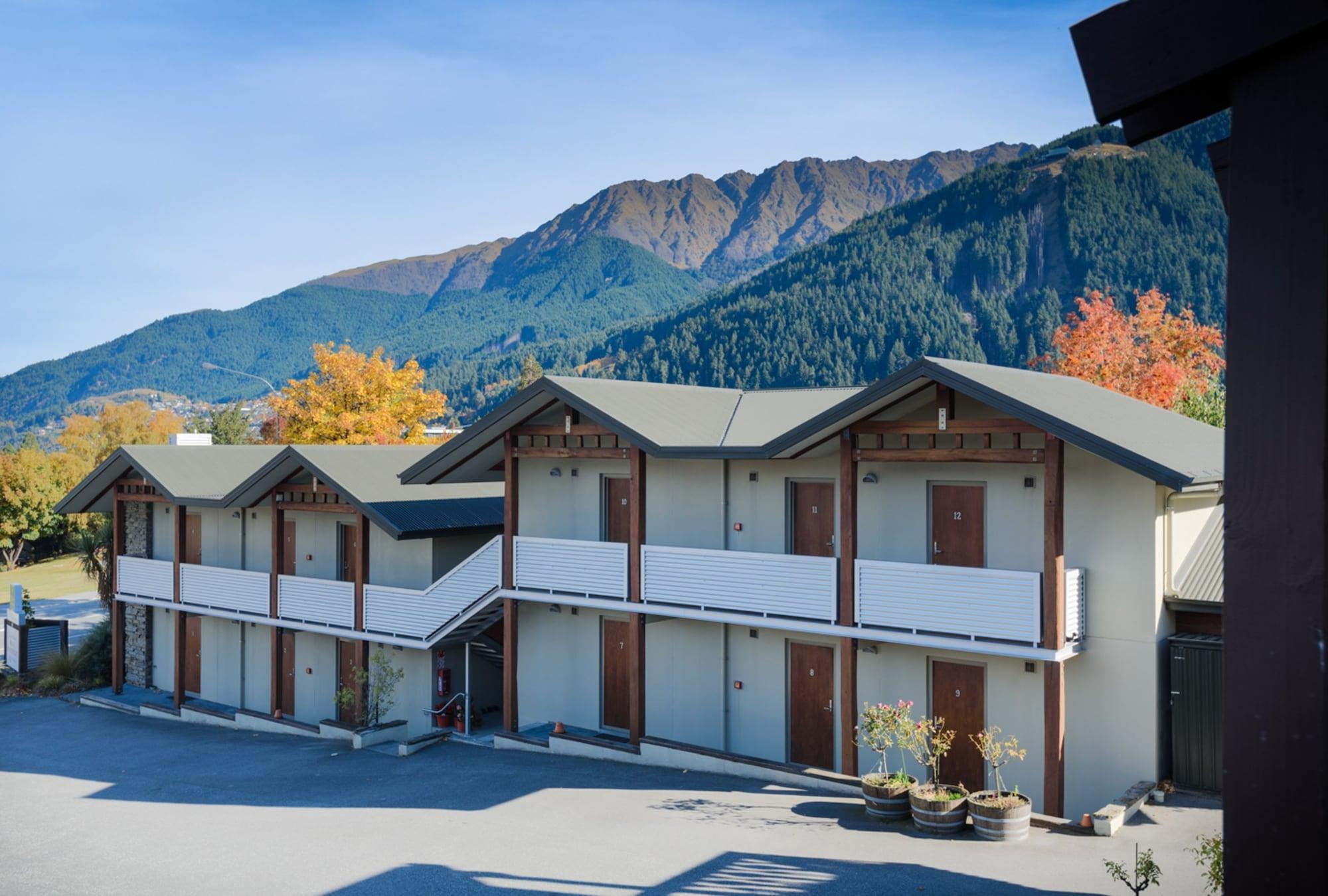 Queenstown Motel Apartments (Adults Only) Extérieur photo