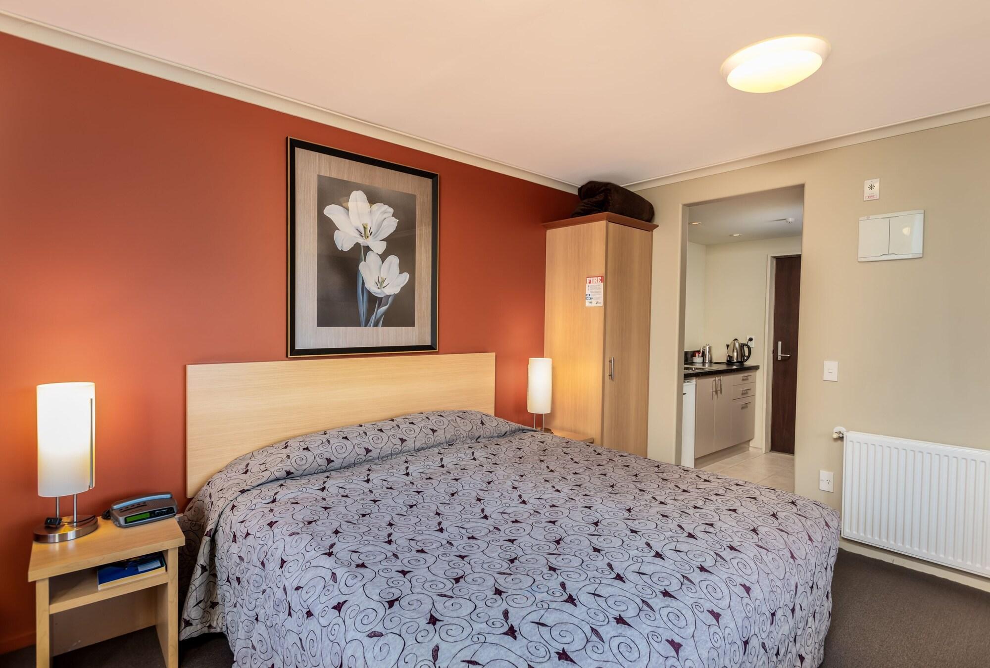 Queenstown Motel Apartments (Adults Only) Extérieur photo