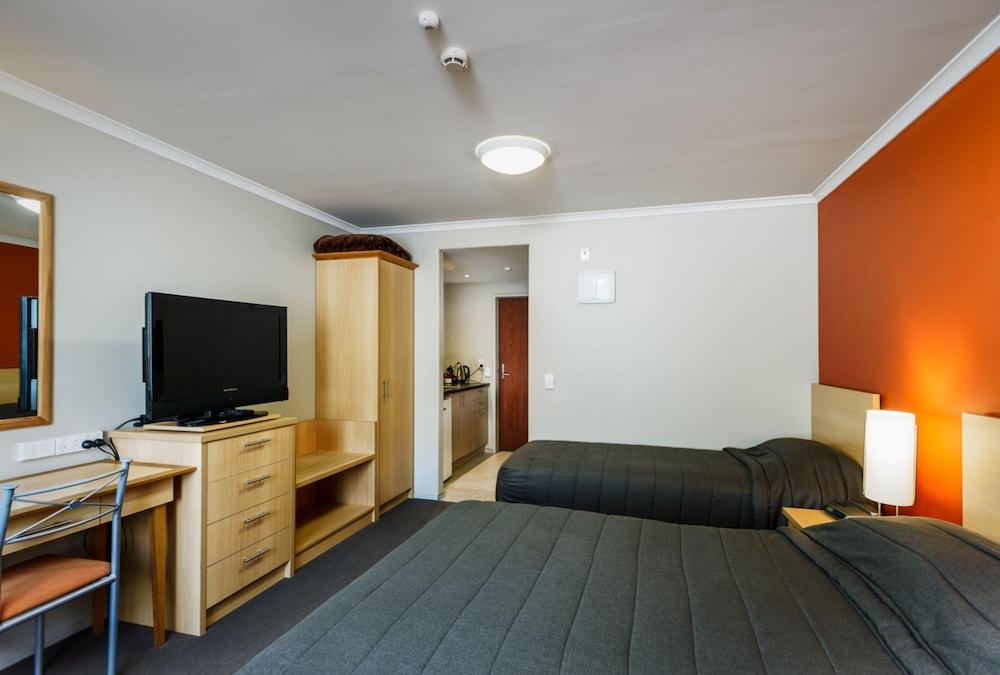 Queenstown Motel Apartments (Adults Only) Extérieur photo
