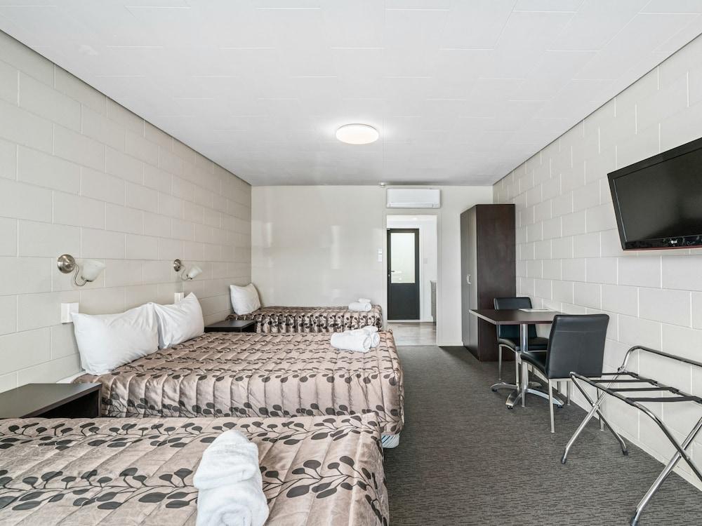 Queenstown Motel Apartments (Adults Only) Extérieur photo