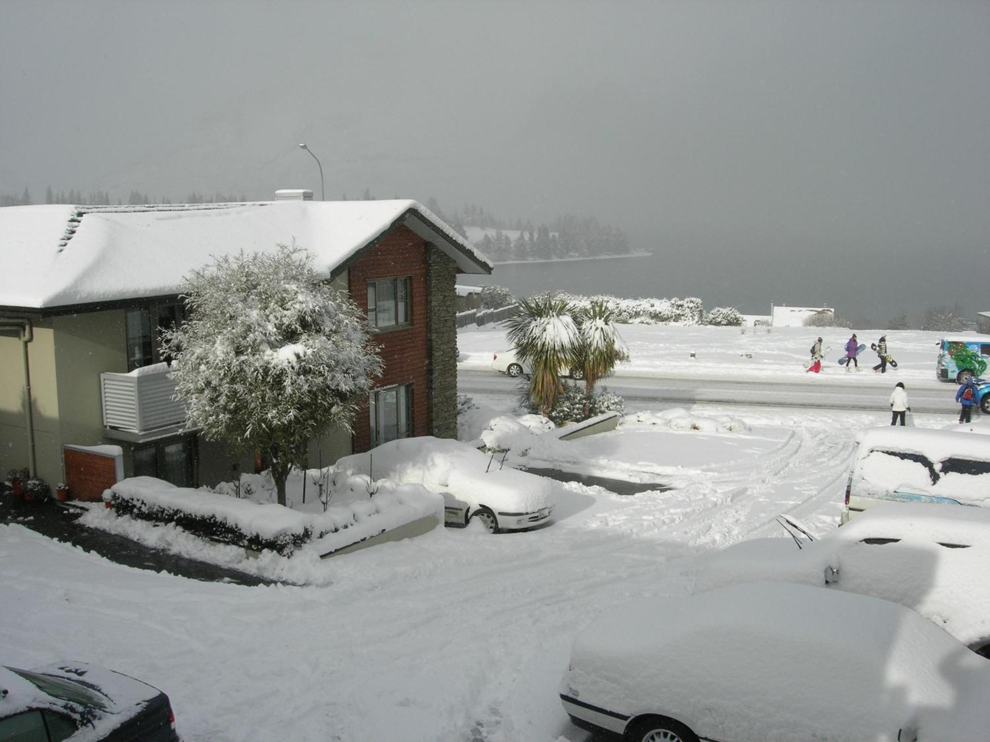 Queenstown Motel Apartments (Adults Only) Extérieur photo